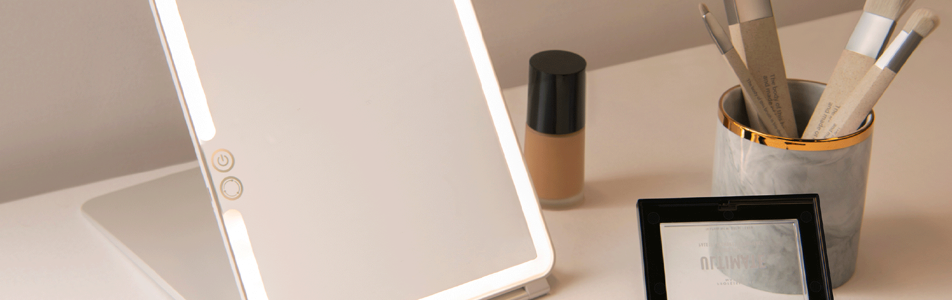 LED Light Mirror: The Secret To Good Makeup Application